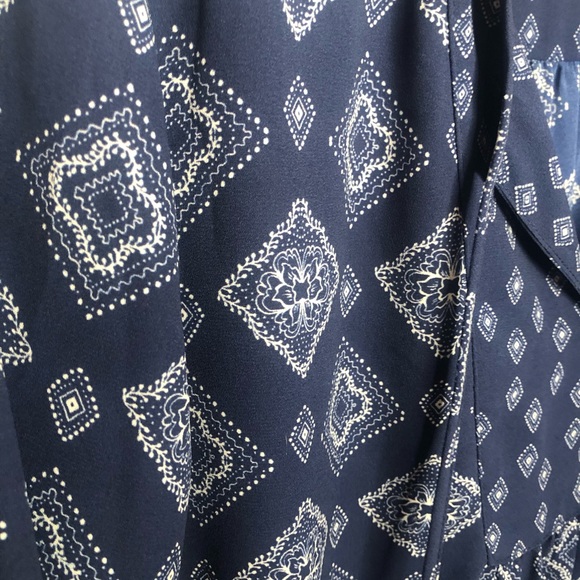 NYDJ top - Picture 2 of 3